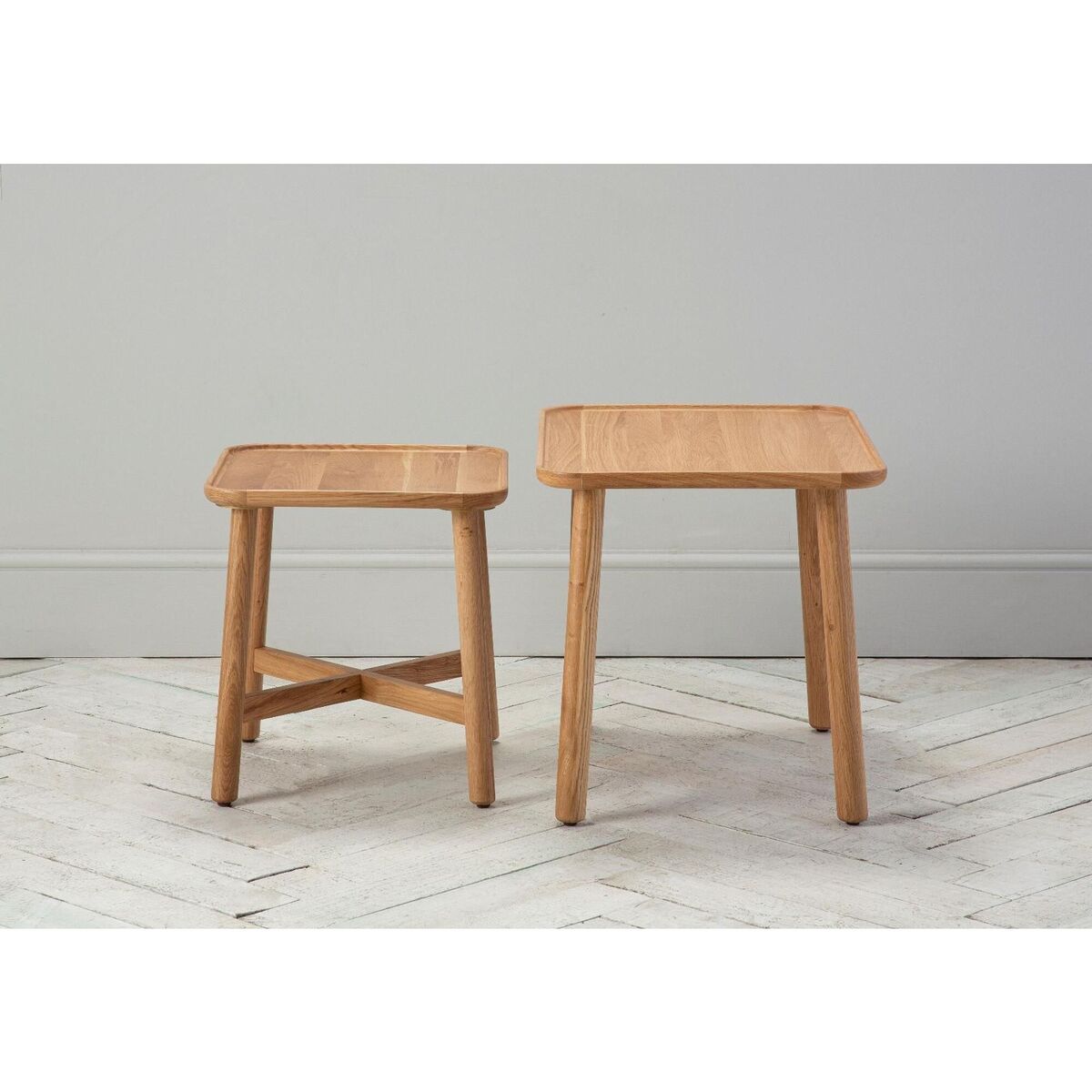Noranda Oak Nesting Tables – image 6
