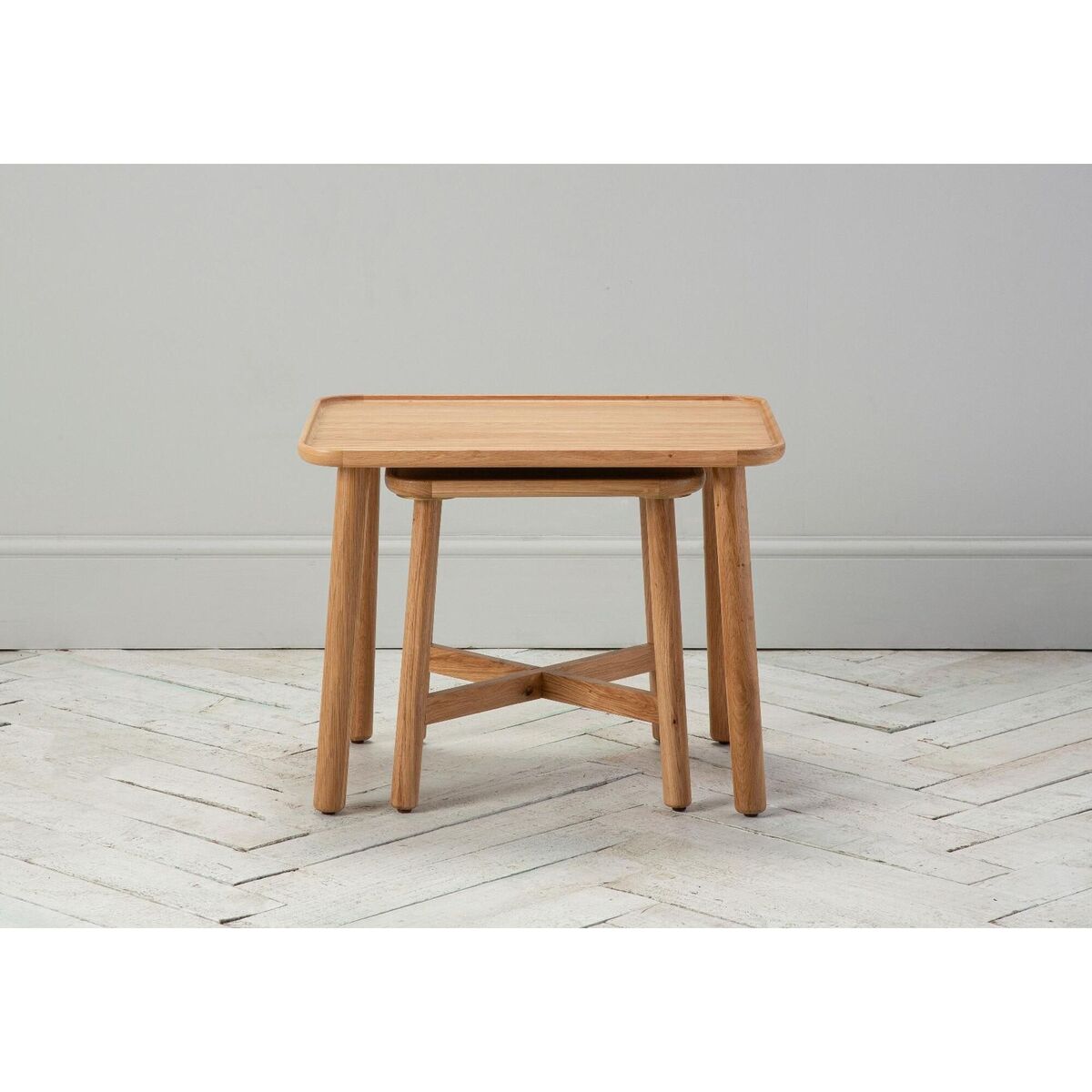 Noranda Oak Nesting Tables – image 7