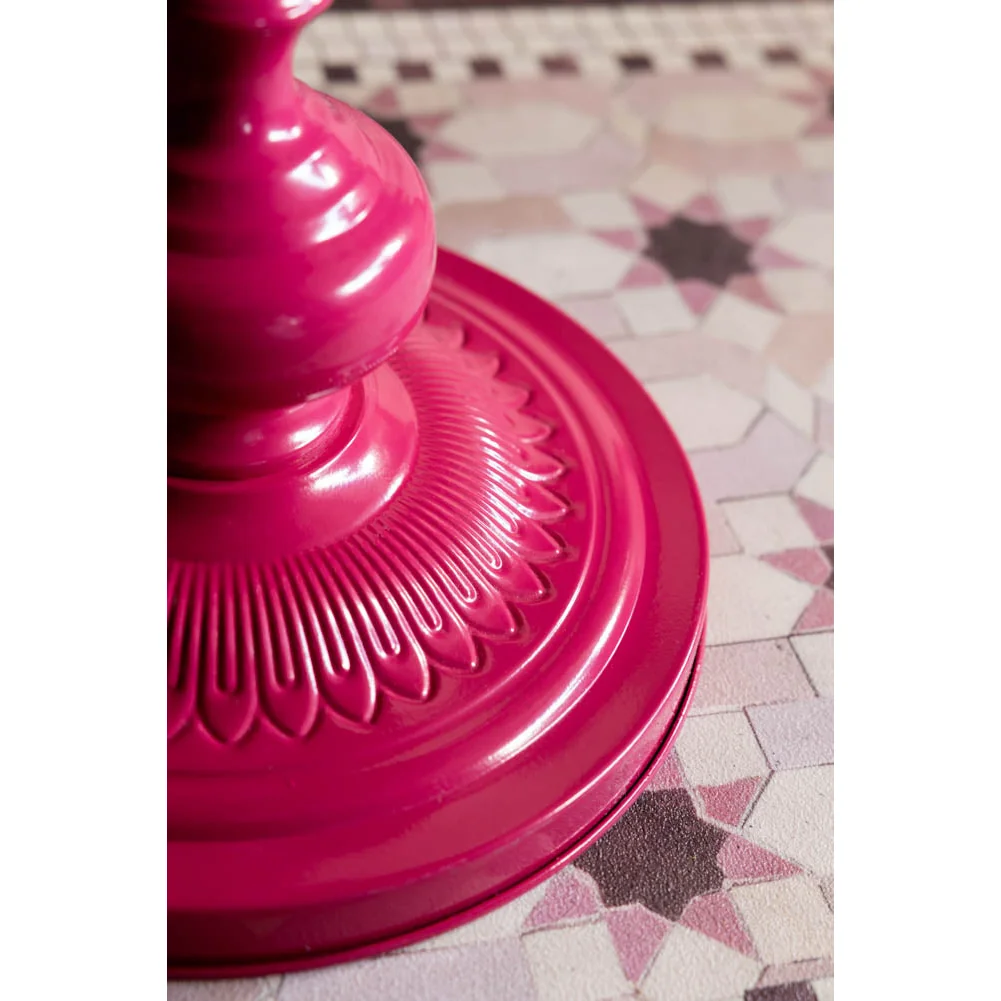 Hot Pink Heart Metal Side Table – image 5