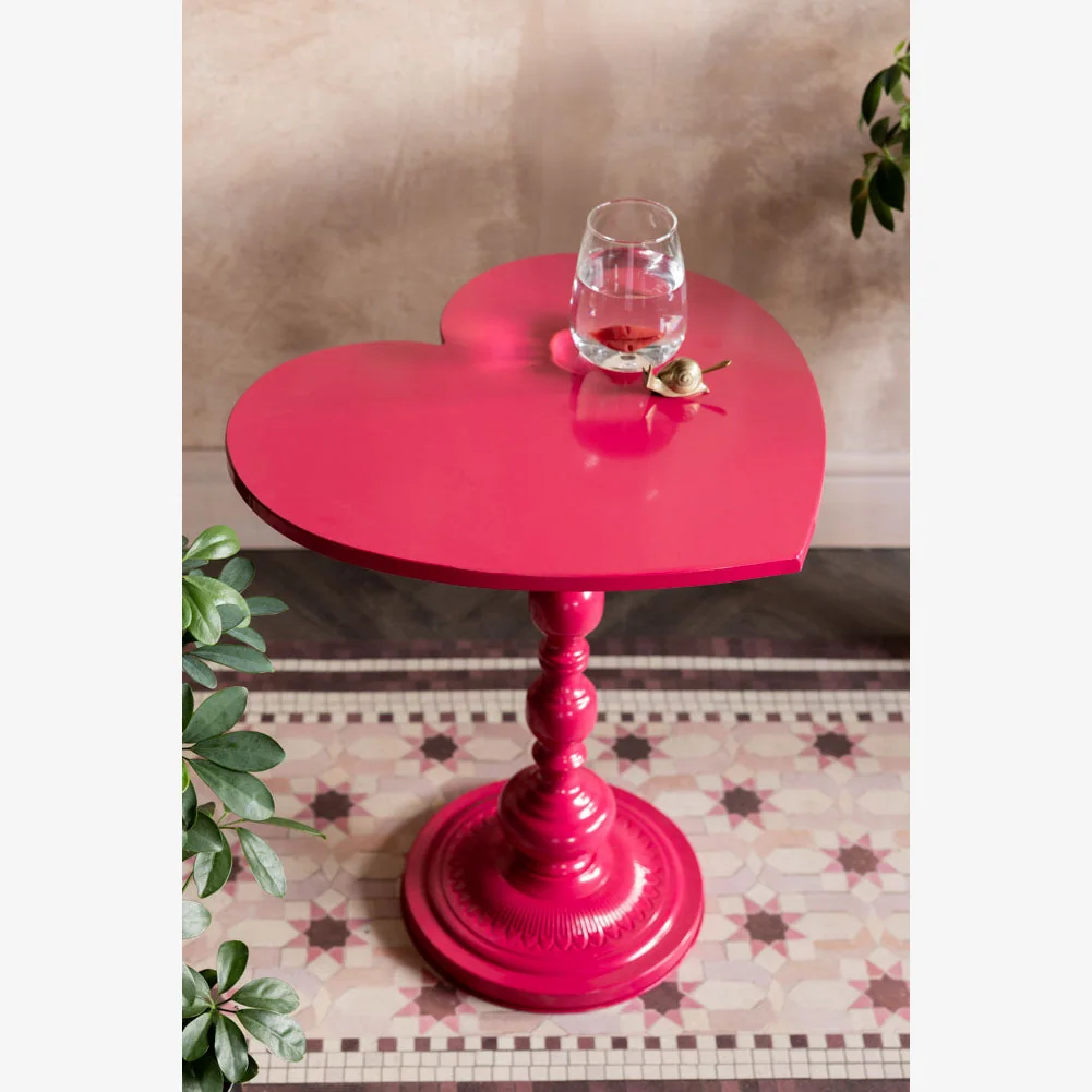Hot Pink Heart Metal Side Table – image 1