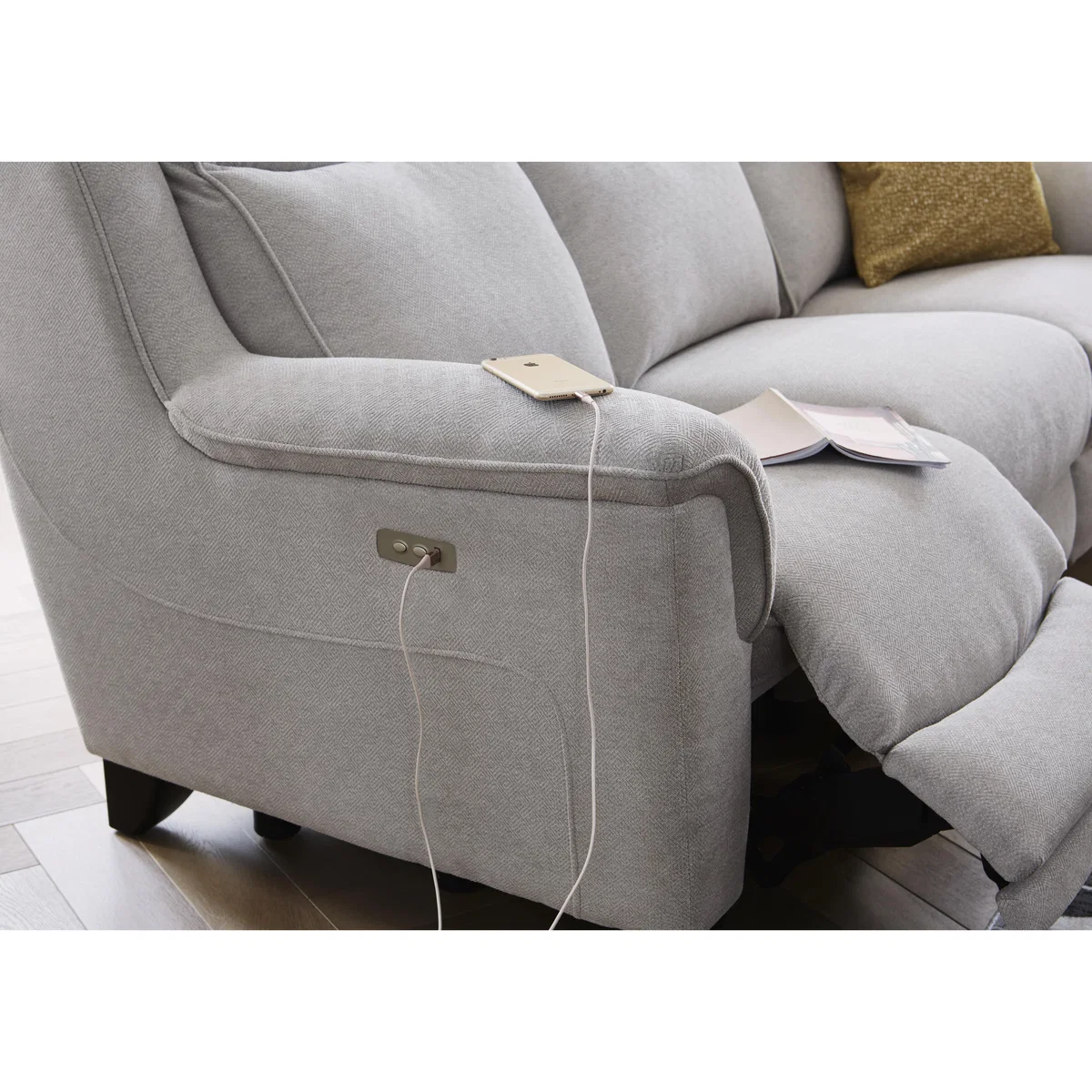 Parker Knoll - Manhattan 3 Seater Fabric Power Recliner Sofa - Natural – image 4
