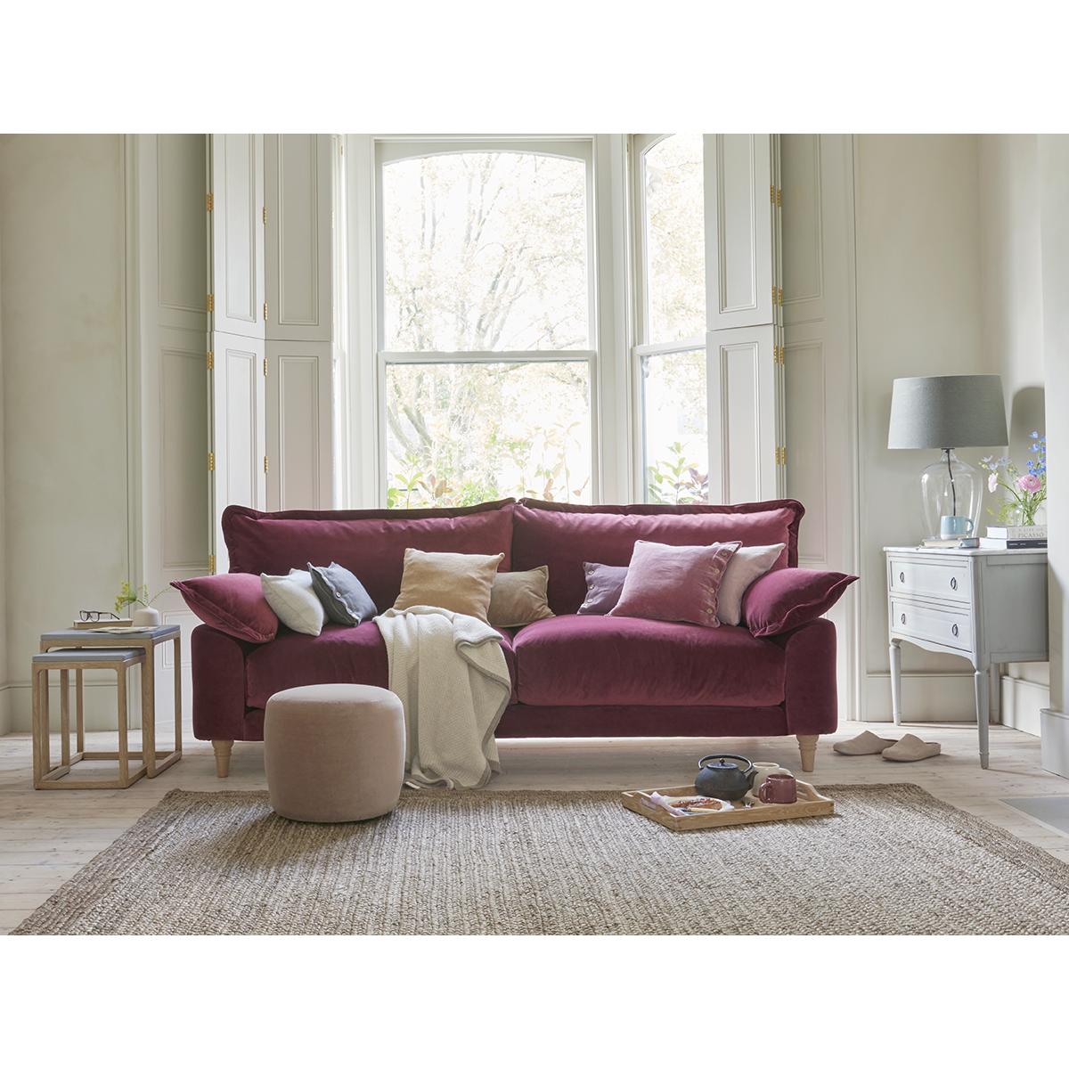 Bakewell Sofa – image 6