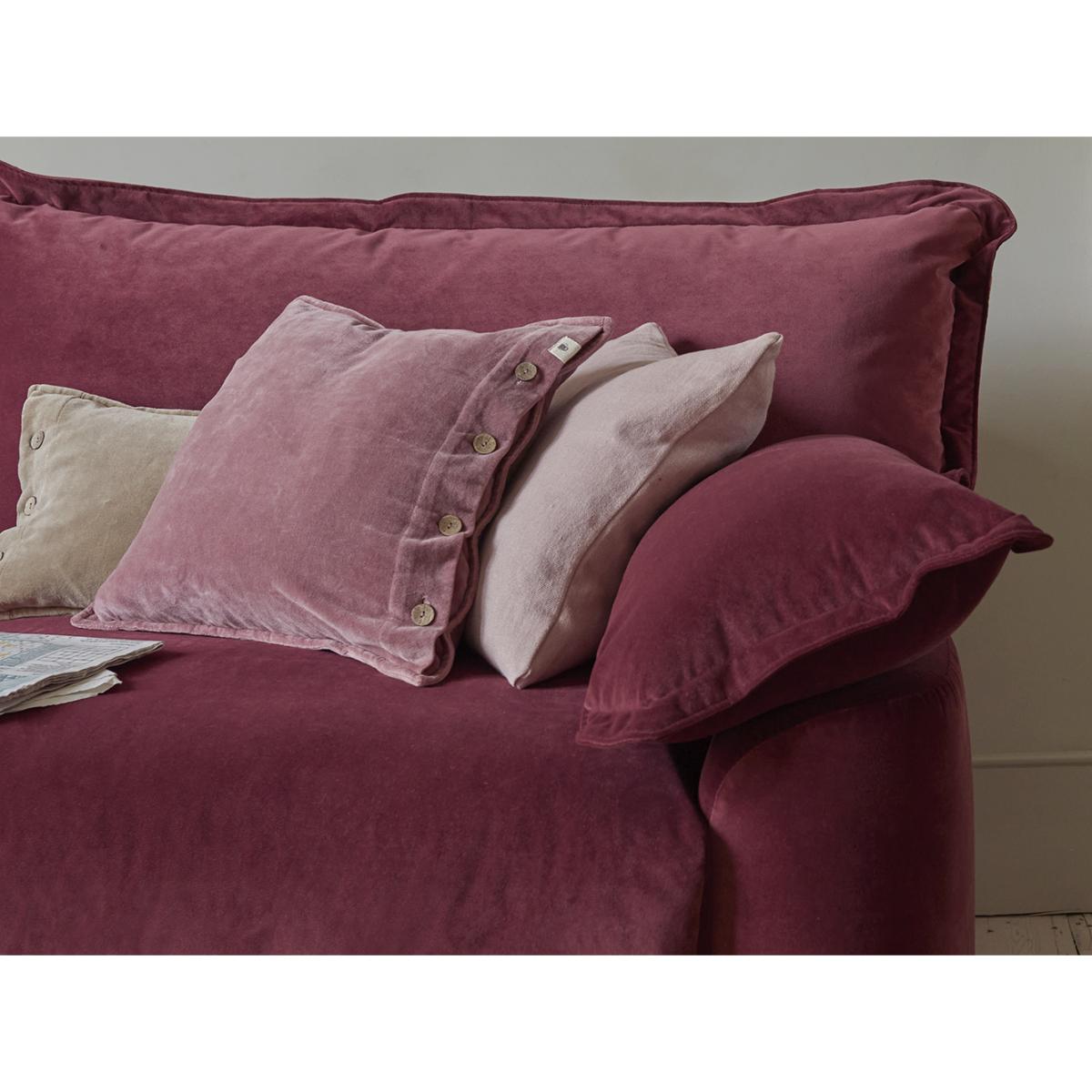 Bakewell Sofa – image 7
