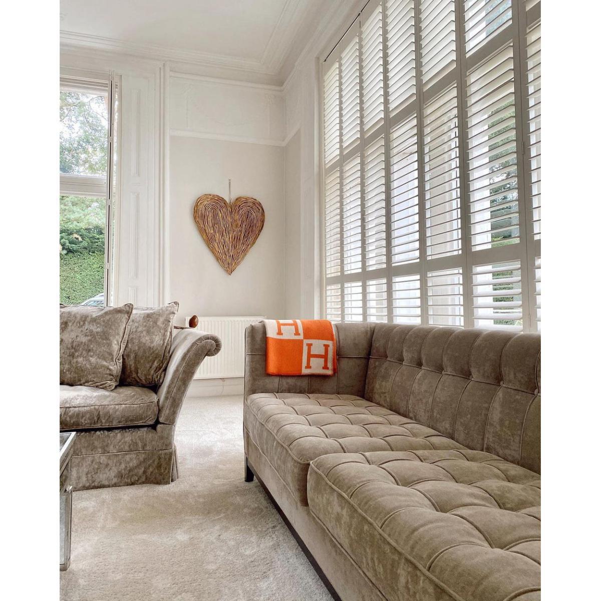 Eichholtz Aldgate Sofa Greige Velvet – image 6