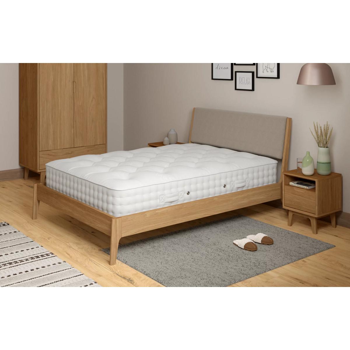 M&S Ortho 1250 Pocket Spring Firm Mattress - 4FT6 - White, White – image 3