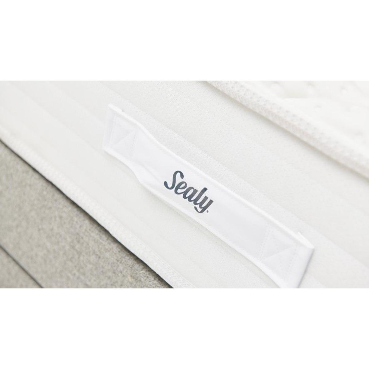 Sealy Alder Wool Deluxe Mattress – image 4