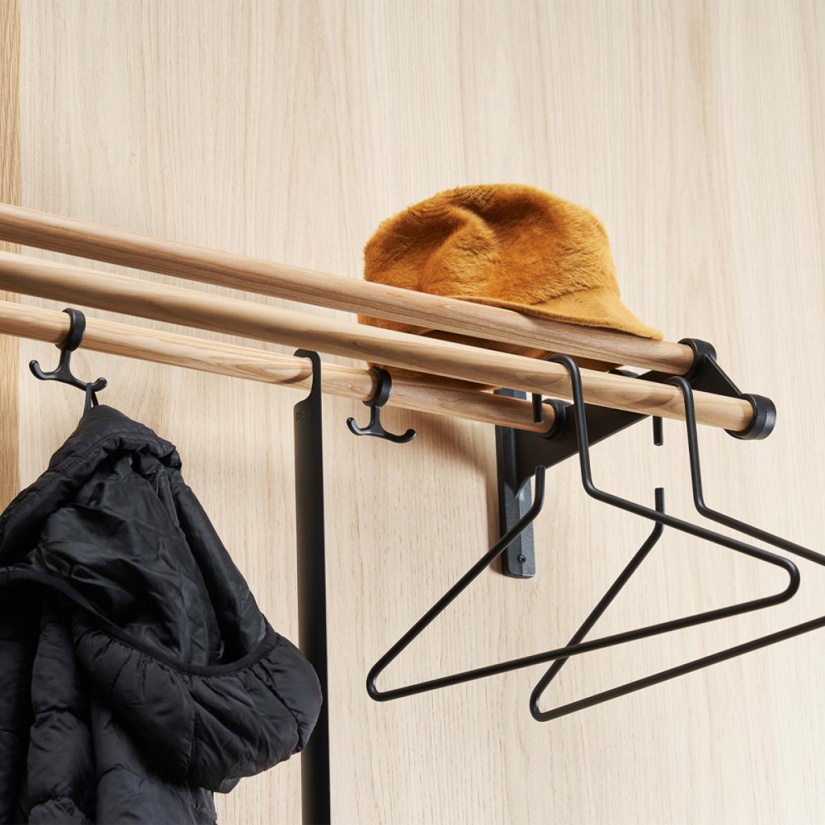 Essem Design Nostalgi 291 hat shelf Chrome black – image 3