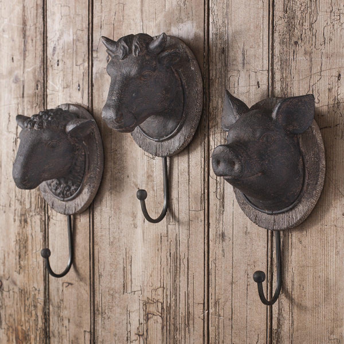 Gallery Interiors Sheep Head Hook – image 3
