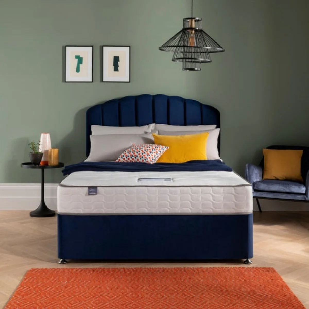 Silentnight Medium Firm 800 Pocket Mattress White – image 1