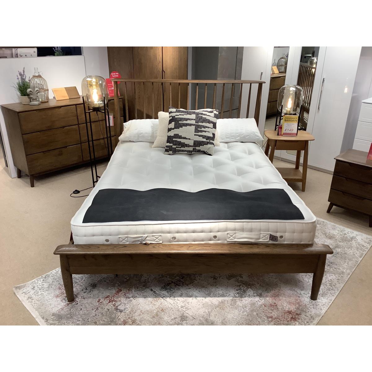 Stockholm Kingsize Frame And Vispring Traditional Mattress – image 2