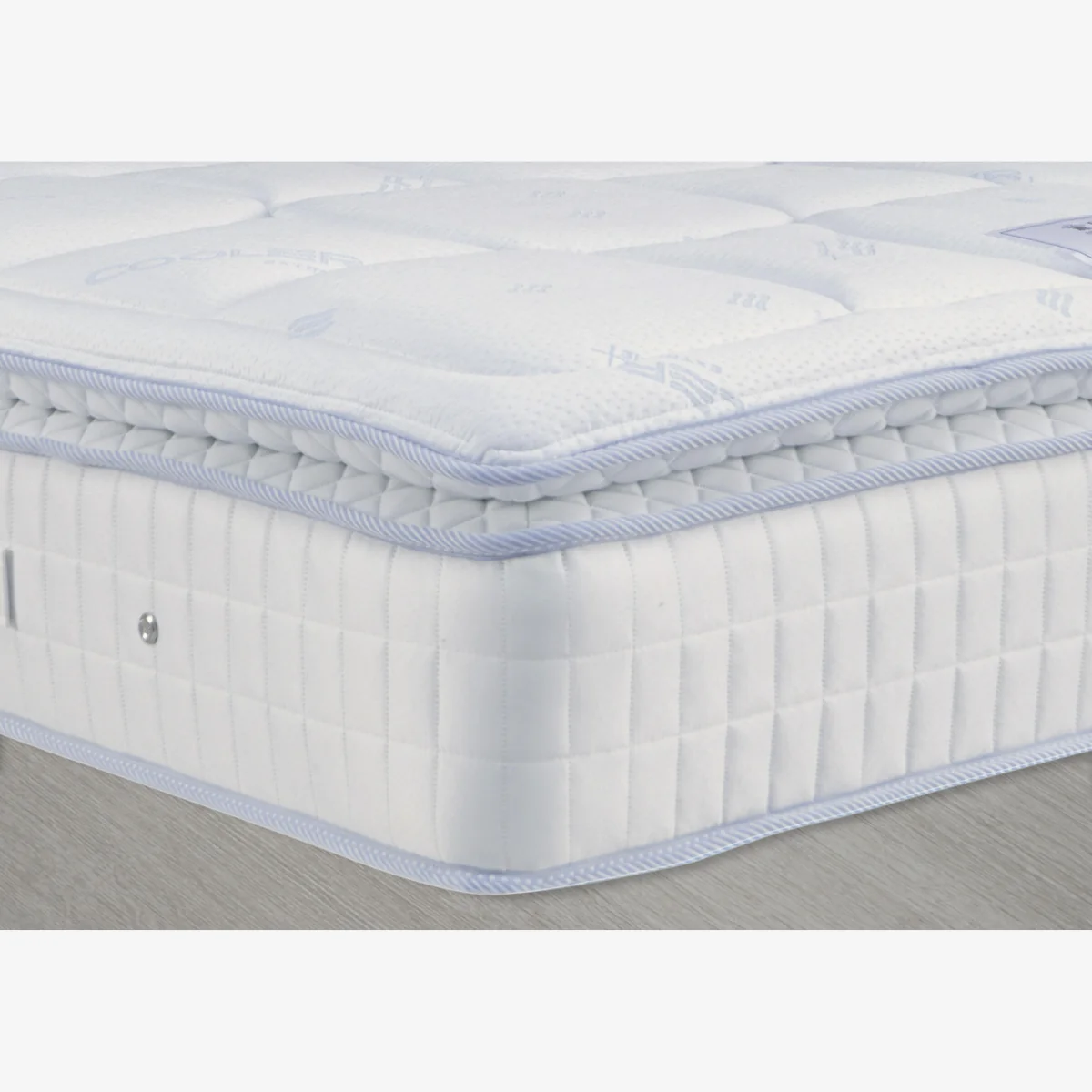 Sleepeezee - Cooler Extreme 2400 Mattress - Small Double