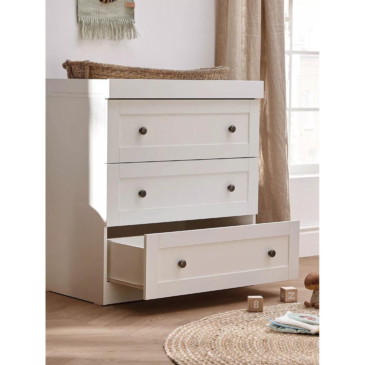 Silver Cross Bromley Cotbed, Mattress, Dresser and Wardrobe, White – image 4