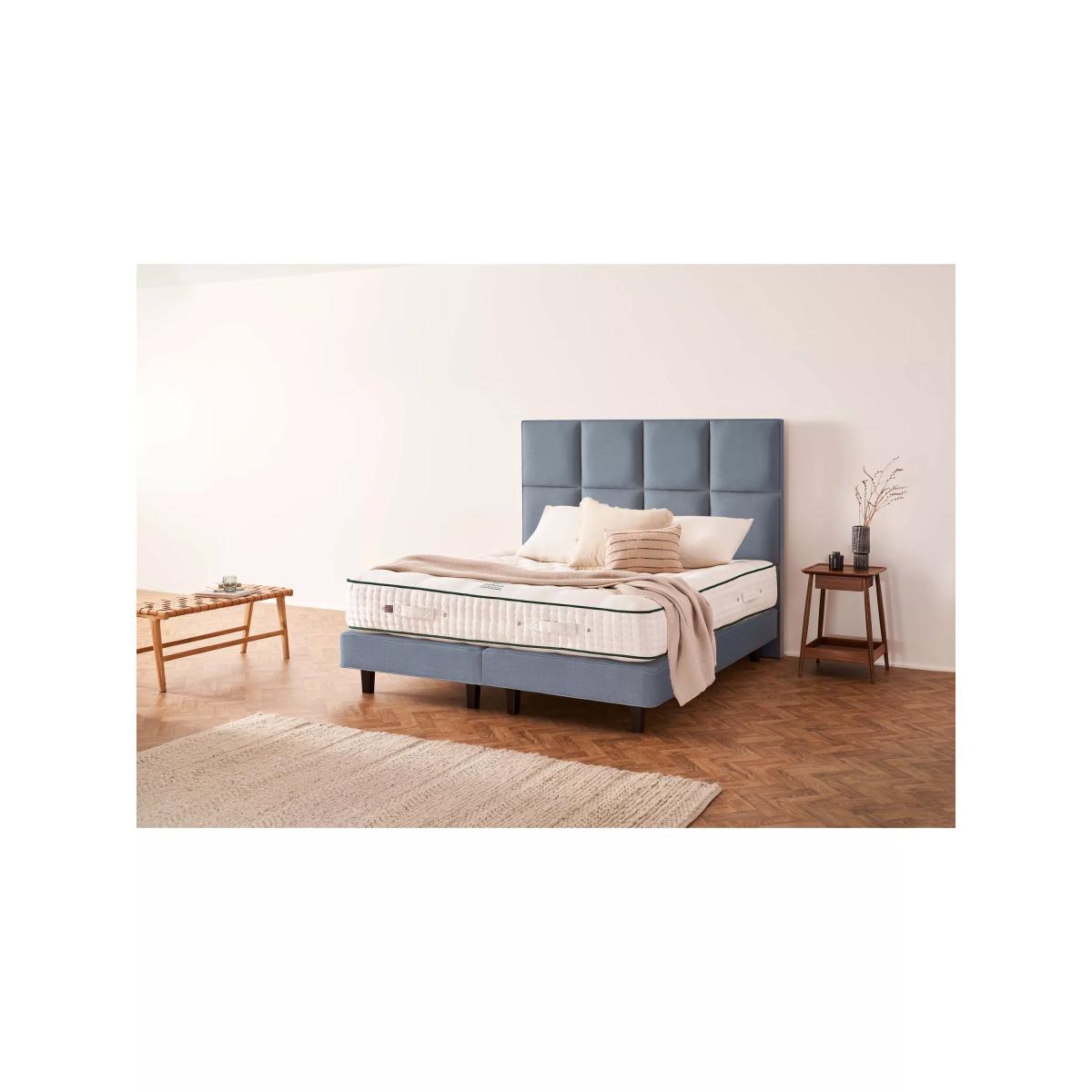 Vispring Kensington Pocket Spring Zip Link Mattress, Medium Tension, Emperor – image 4