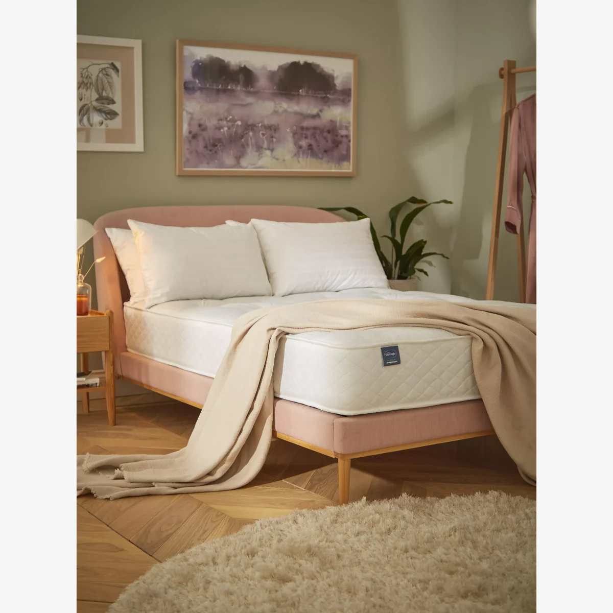 Silentnight Sleep Soundly Miracoil Ortho Mattress, Firm, Double – image 1
