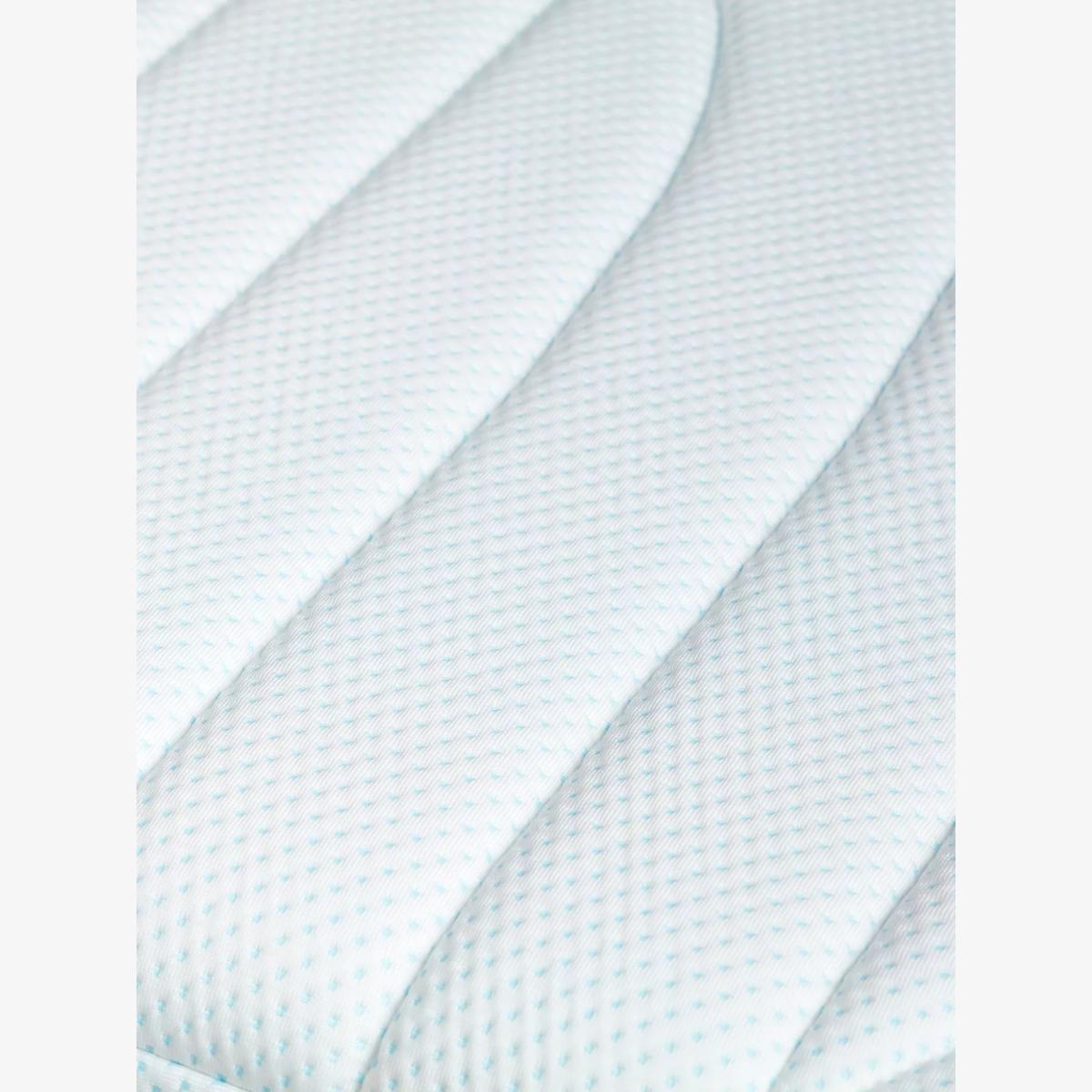 TEMPUR Pro® Luxe CoolQuilt, Soft Tension, Small Double – image 1
