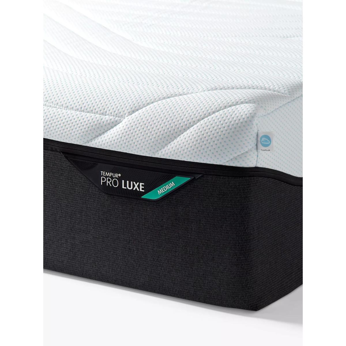 TEMPUR Pro® Luxe CoolQuilt, Medium Tension, King Size – image 3