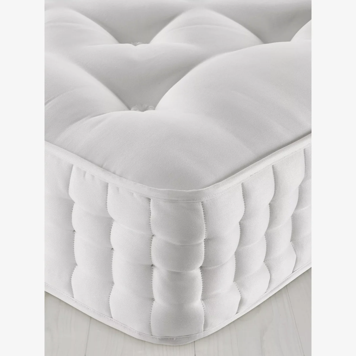 John Lewis & Partners Natural Collection Silk 19400, King Size, Firm Tension Pocket Spring Mattress – image 1