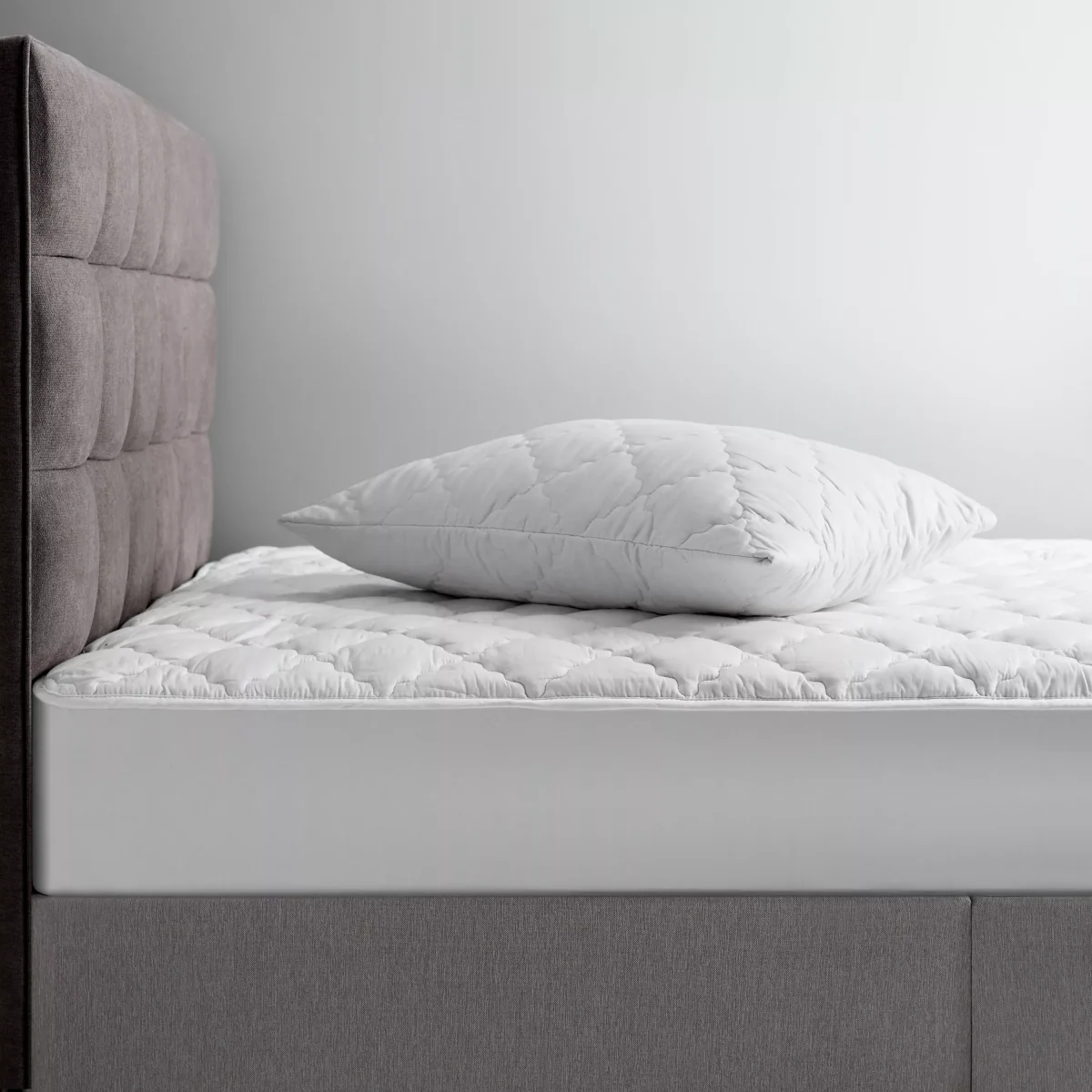 John Lewis & Partners Natural Collection Pure Cotton Quilted Mattress Enhancer – image 4