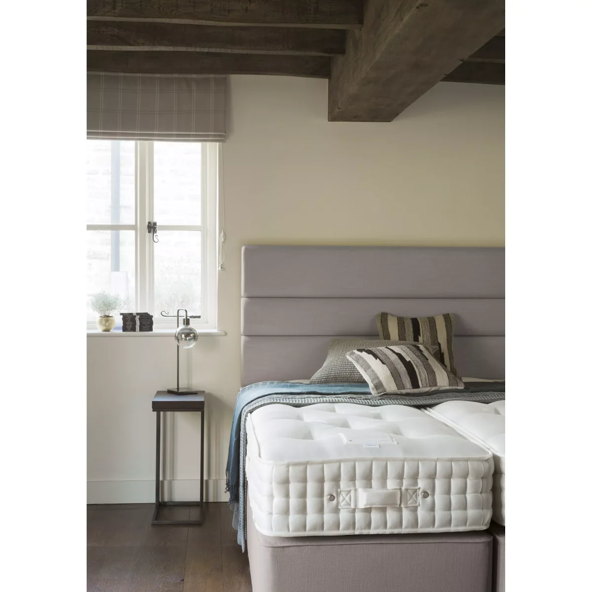 John Lewis & Partners Natural Collection Wensleydale Wool 13400, Small Double, Medium Tension Pocket Spring Mattress – image 4