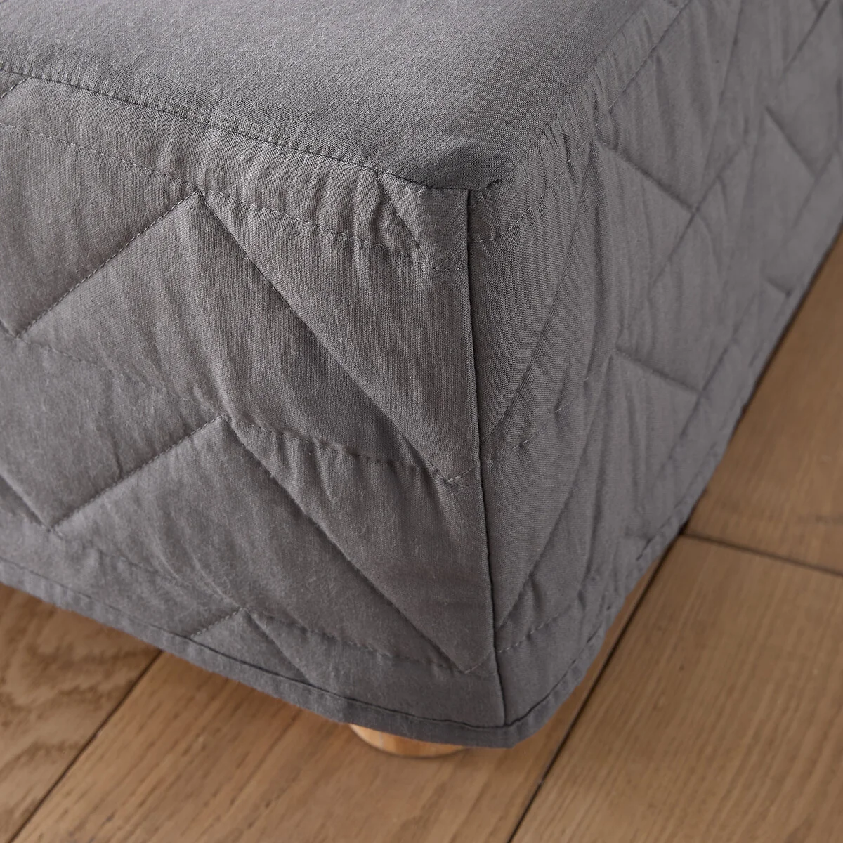 Zig-Zag Scenario 100% Cotton Quilted Mattress Cover – image 3