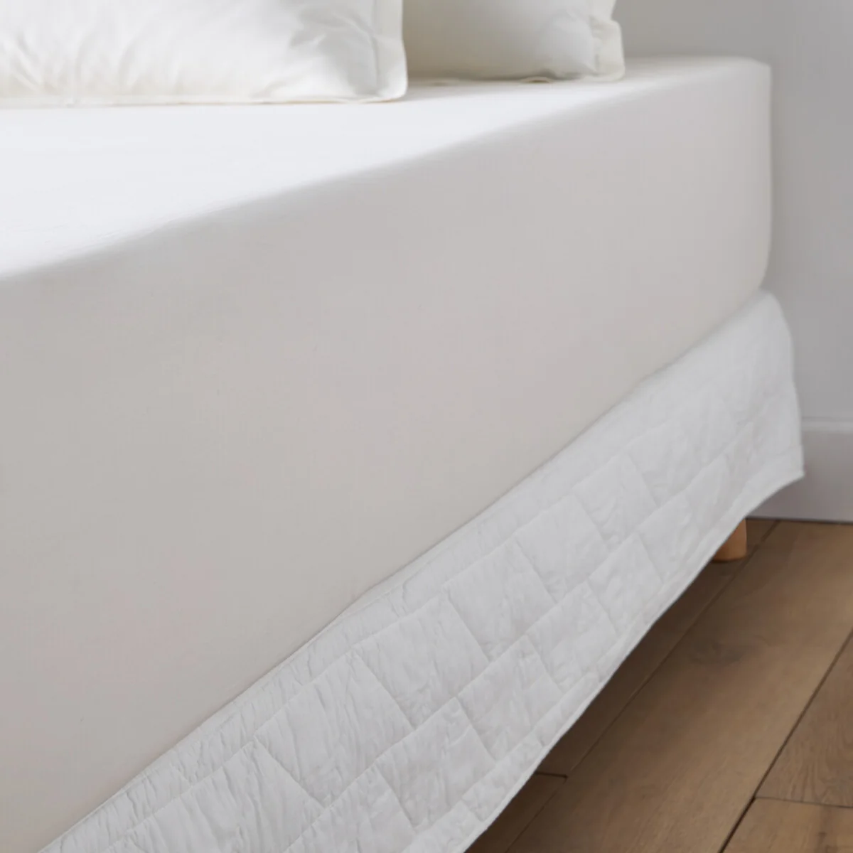 Zig-Zag Scenario 100% Cotton Quilted Mattress Cover – image 2