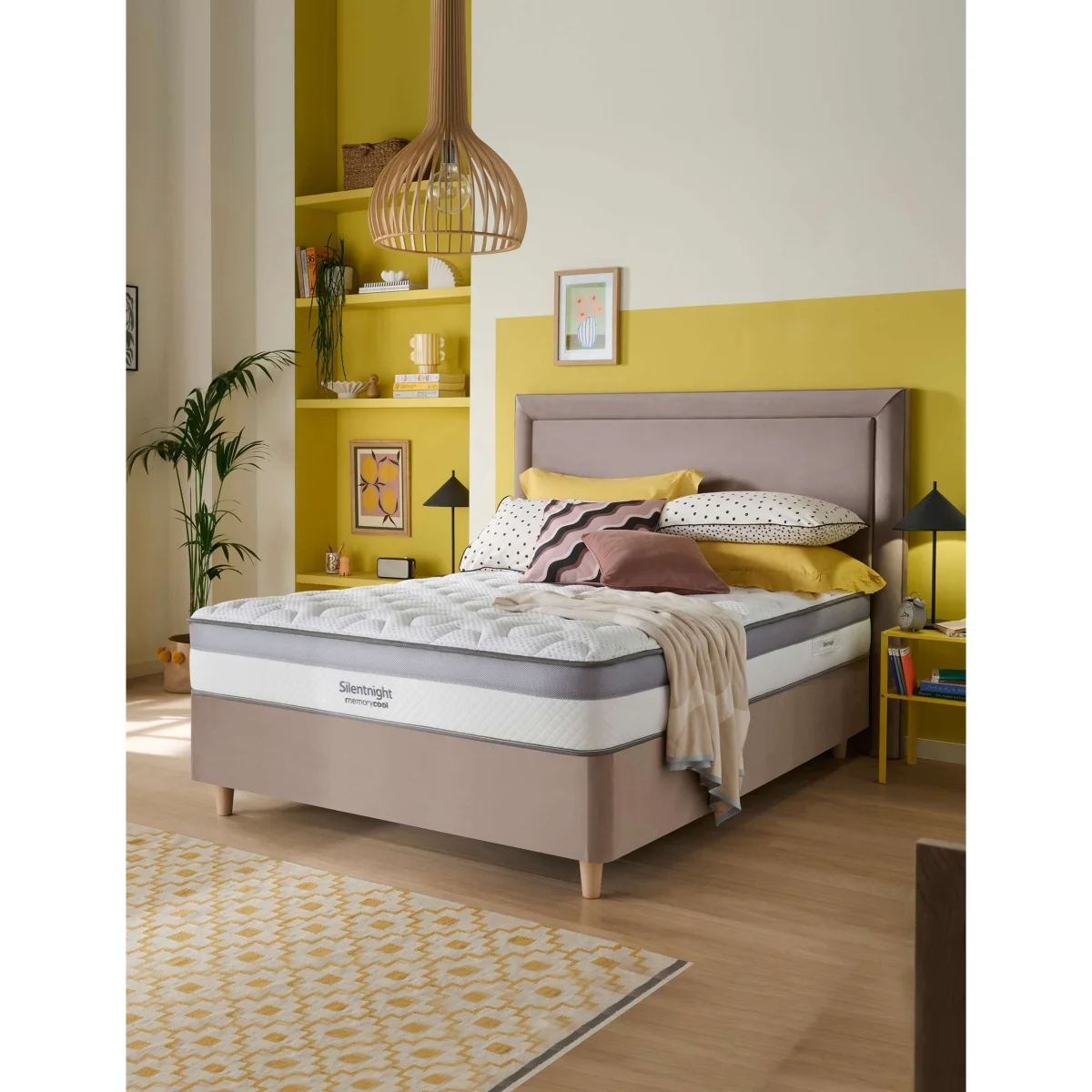 Silentnight MemoryCool® 1000 Pocket Sprung Mattress White – image 2