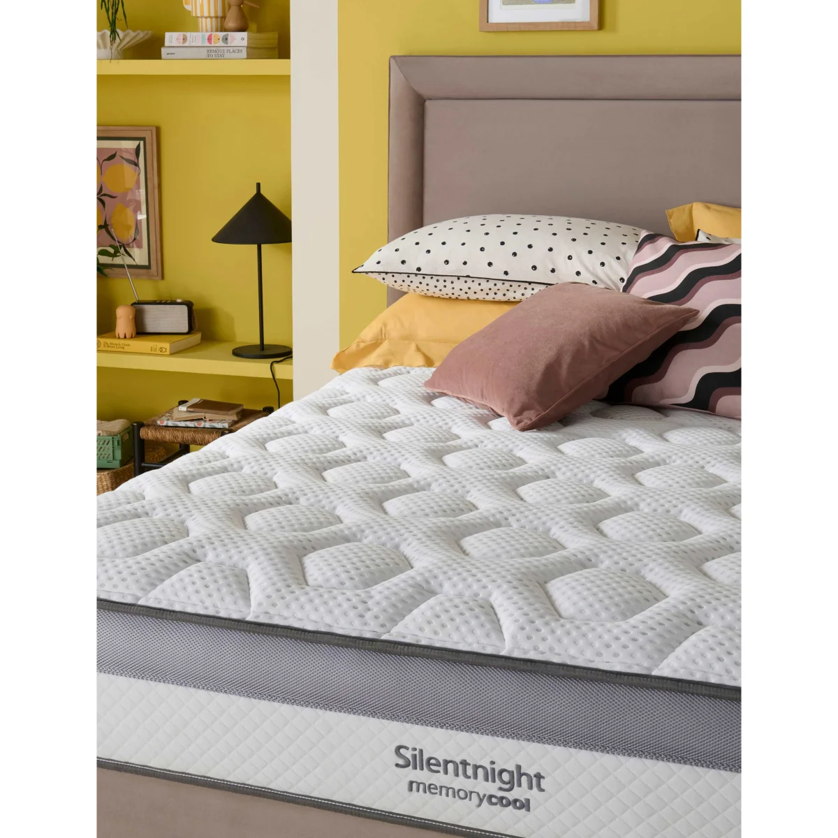 Silentnight MemoryCool® 1000 Pocket Sprung Mattress White – image 4