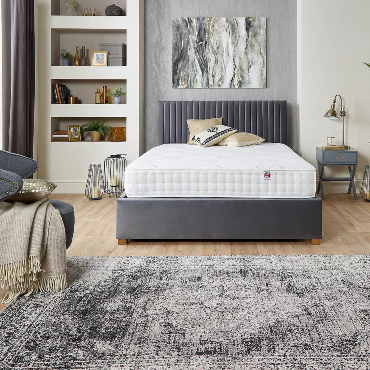 Natural Symphony Pocket Mattress, Size Small Double - White