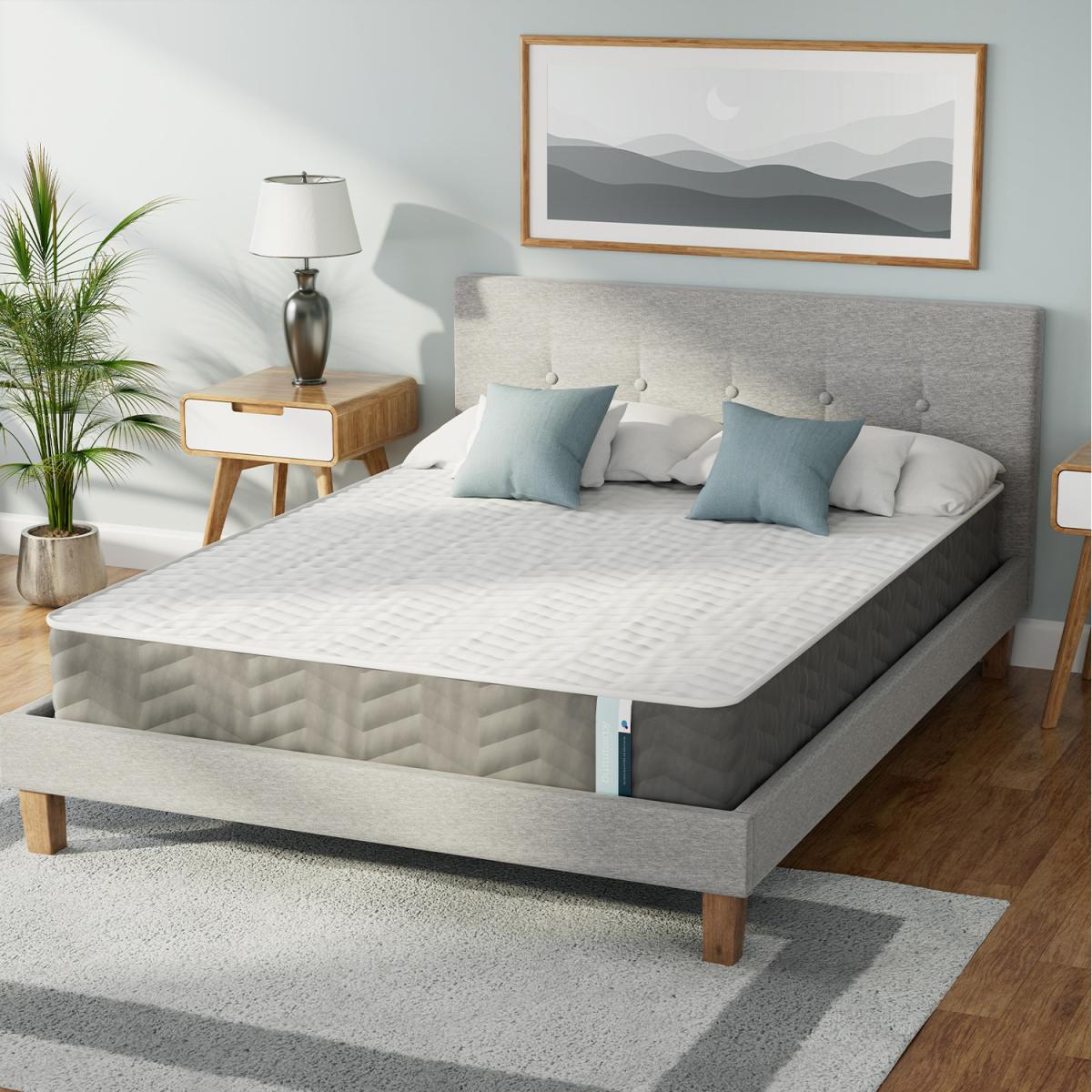 Three Zone Memory Foam and Coil Spring Hybrid Mattress - White / King