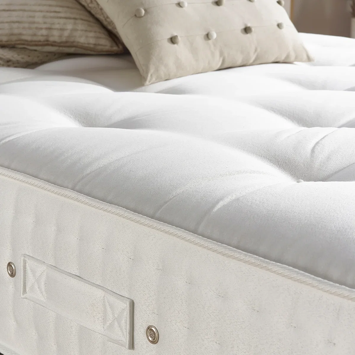 Luxury 3000 Pocket Cashmere Wool Mattress, Medium Comfort Pocket Spring Mattress - White / King – image 3