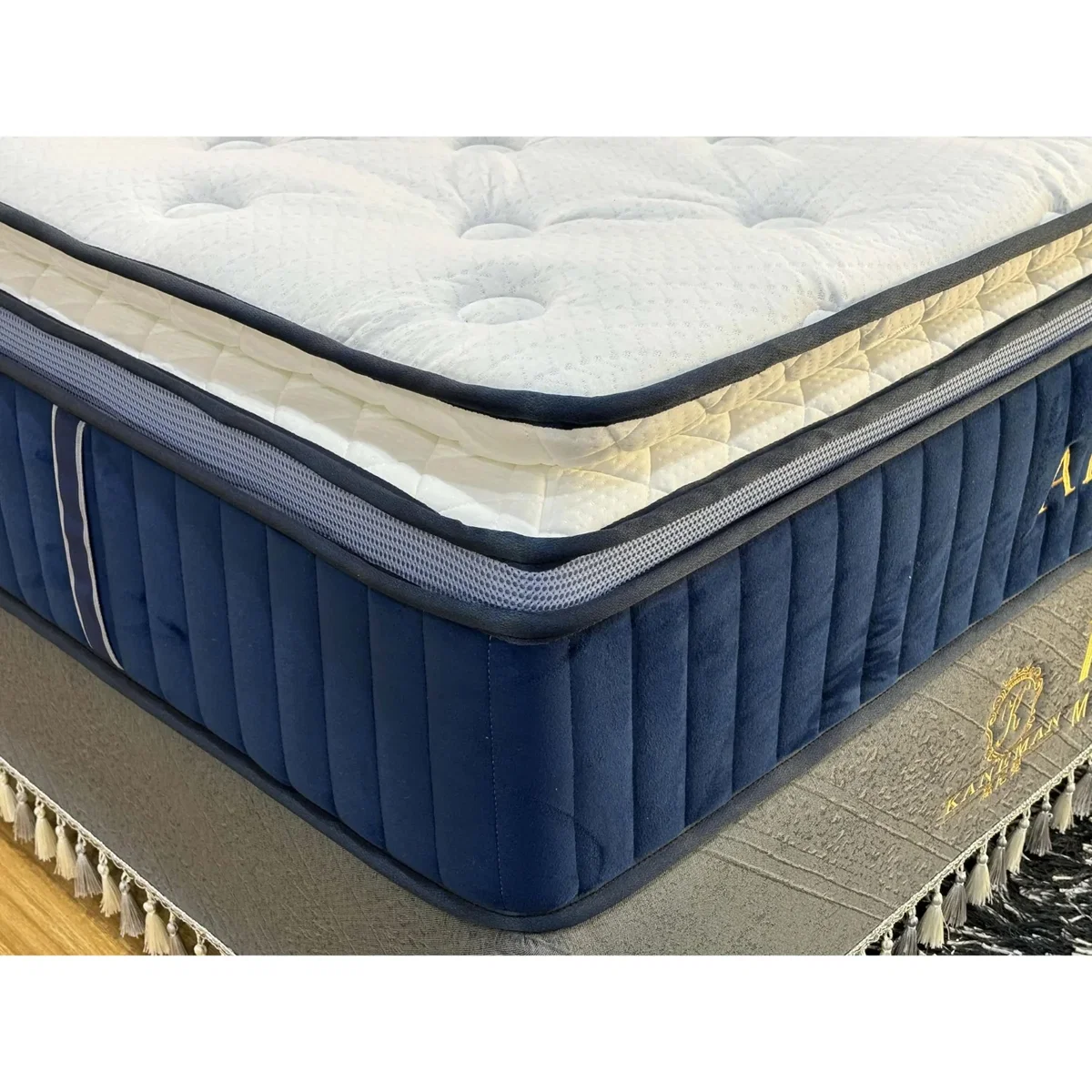 Windermere Dreams King Size Luxury Mattress - White – image 2
