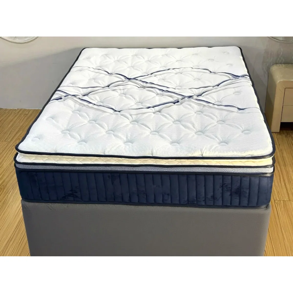 Windermere Dreams King Size Luxury Mattress - White – image 3
