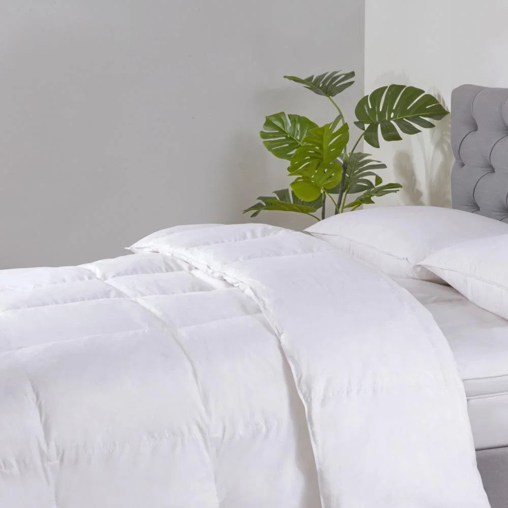 13.5 Tog Goose Feather & Down Duvet, Super King – image 1