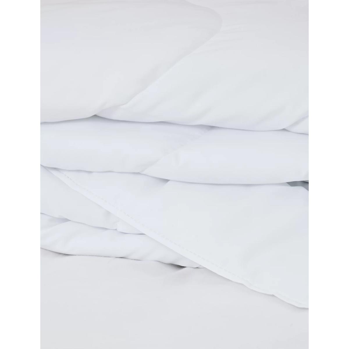 M&S Ultimate Anti Allergy 4.5 Tog Duvet - 6FT - White, White – image 4