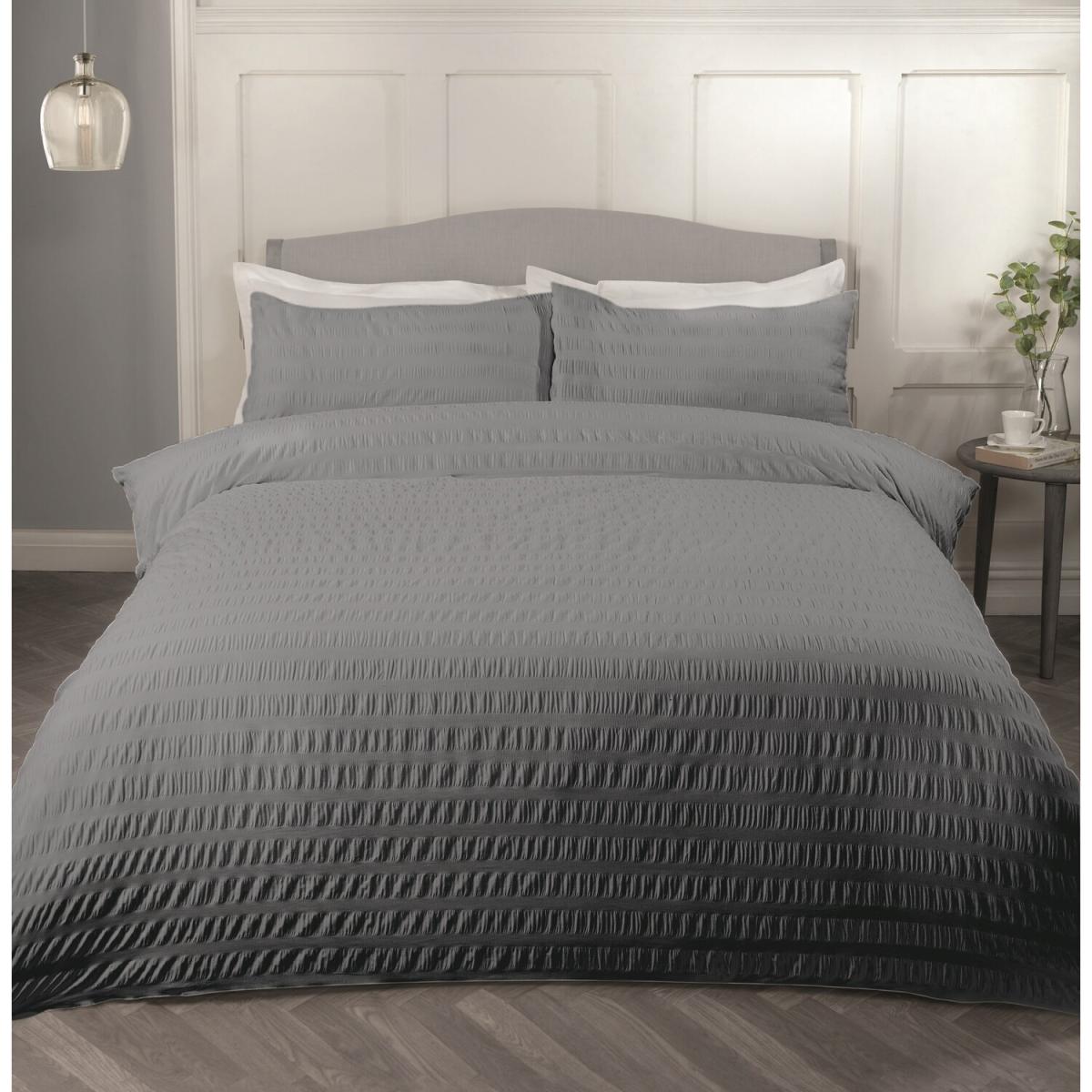 Seersucker Duvet Set - Black / Superking – image 6
