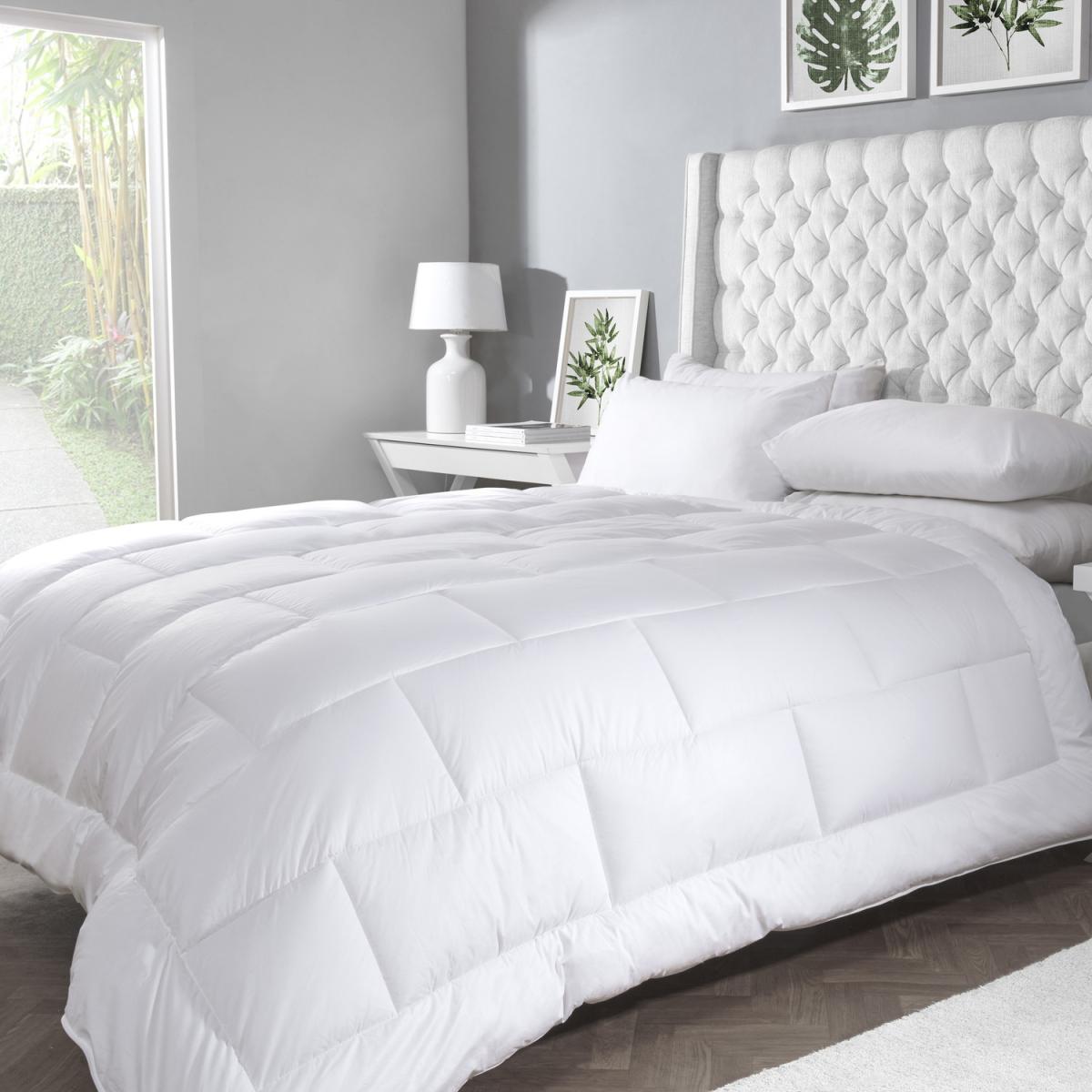 Bamboo 9.0 tog Duvet - White / Super King size – image 2