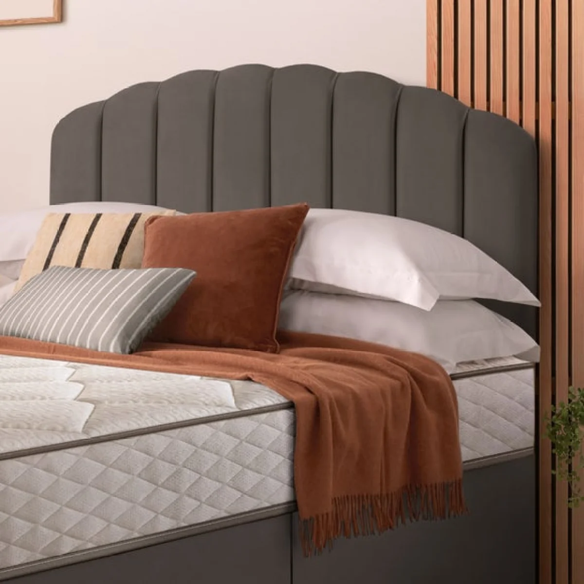 Silentnight Divan Set with Merlin Headboard and 800 Pocket Spring Memory Foam Mattress – image 3