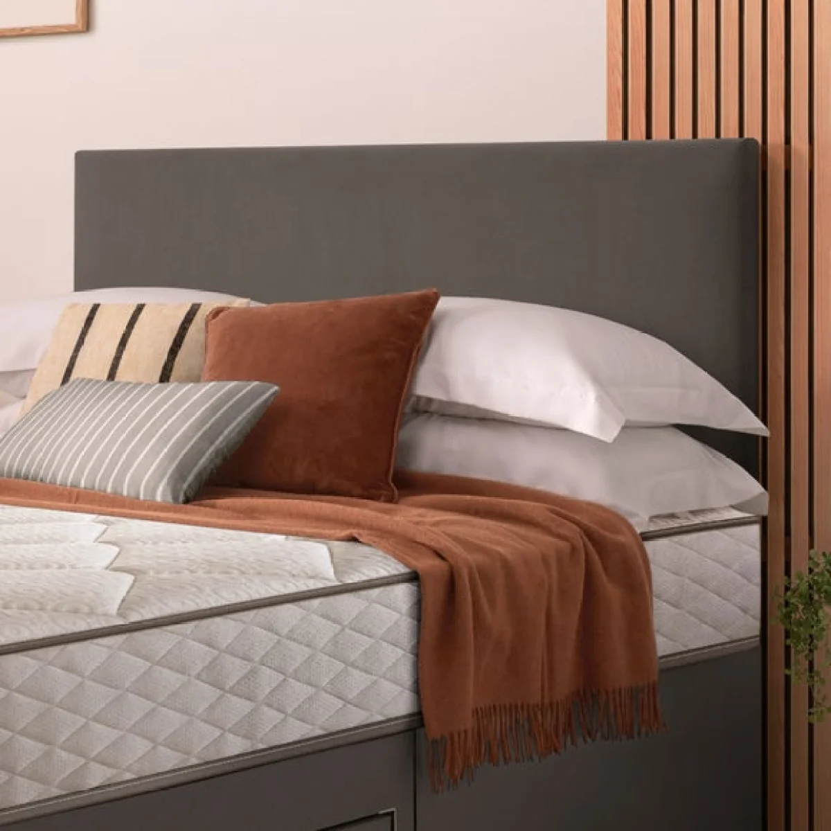 Silentnight Divan Set with Paris Headboard and 800 Pocket Spring Memory Foam Mattress – image 3