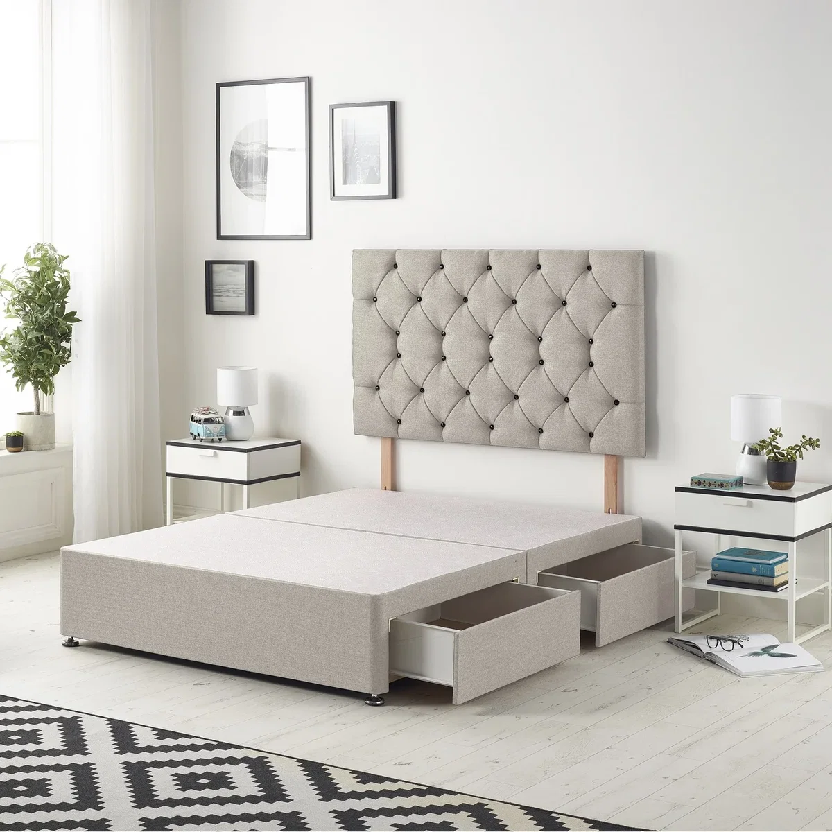Savoy Velvet Divan Bed Base with 32" Diamante Headboard and Drawers - Silver / Small Single / 38kg