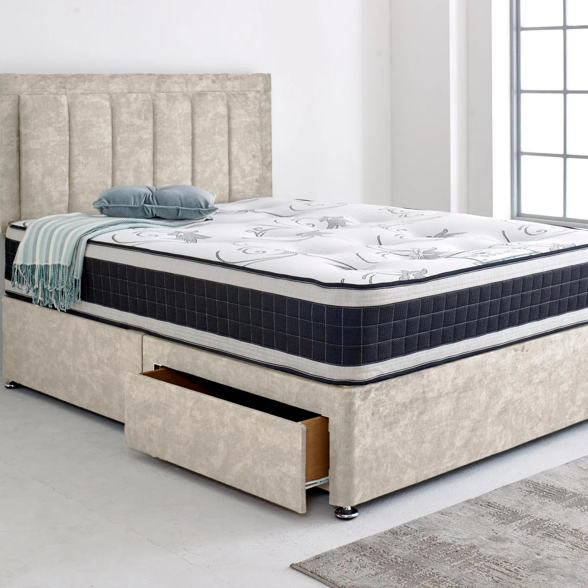 Barcelona Divan Base with Headboard - Cream / 2x Drawers Same Side / Super King