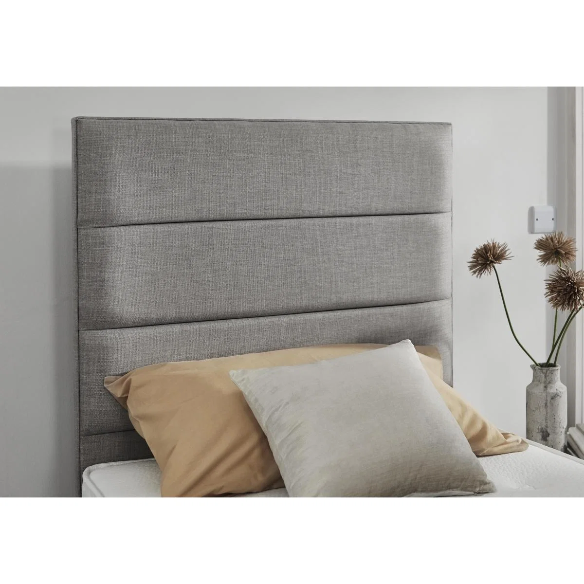 Sleep Story - Guest Bed with Coil Mattress and Pocket Sprung Mattress – image 4