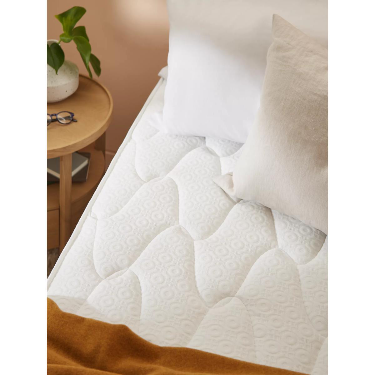 Silentnight Sleep Soundly Miracoil Comfort Mattress, Firm, Single – image 3