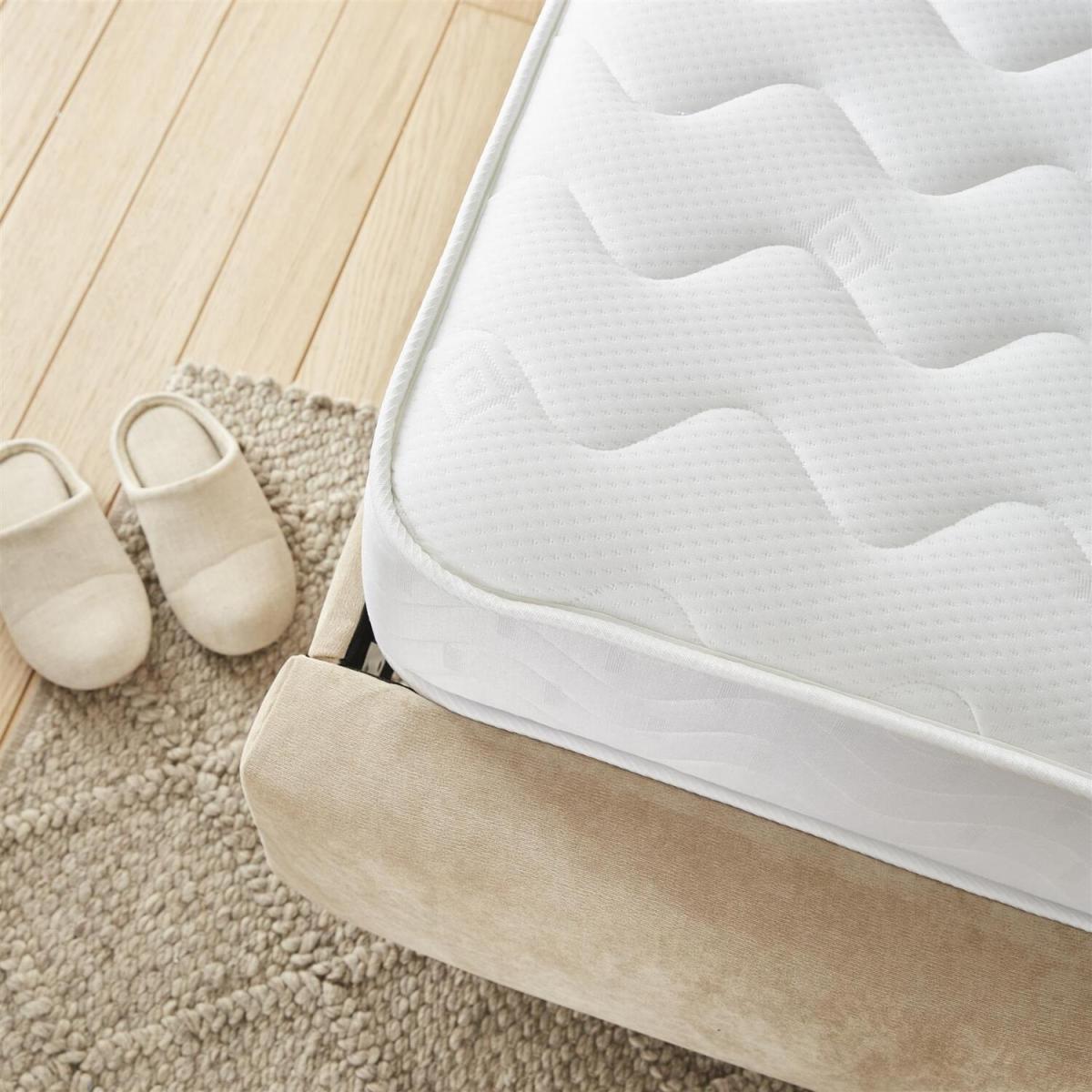 Hybrid Memory Foam And Spring Mattress - White / Small Single – image 6