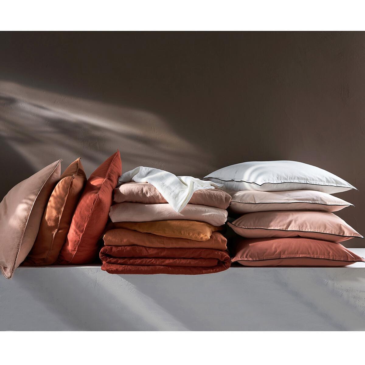 Elina Washed Linen Flat Sheet – image 4