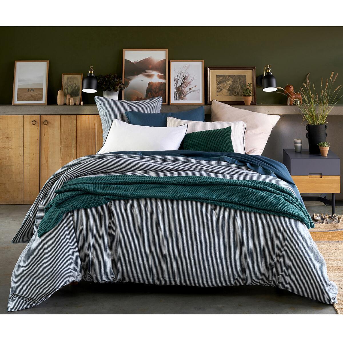Lior Linen / Cotton Fitted Sheet – image 2
