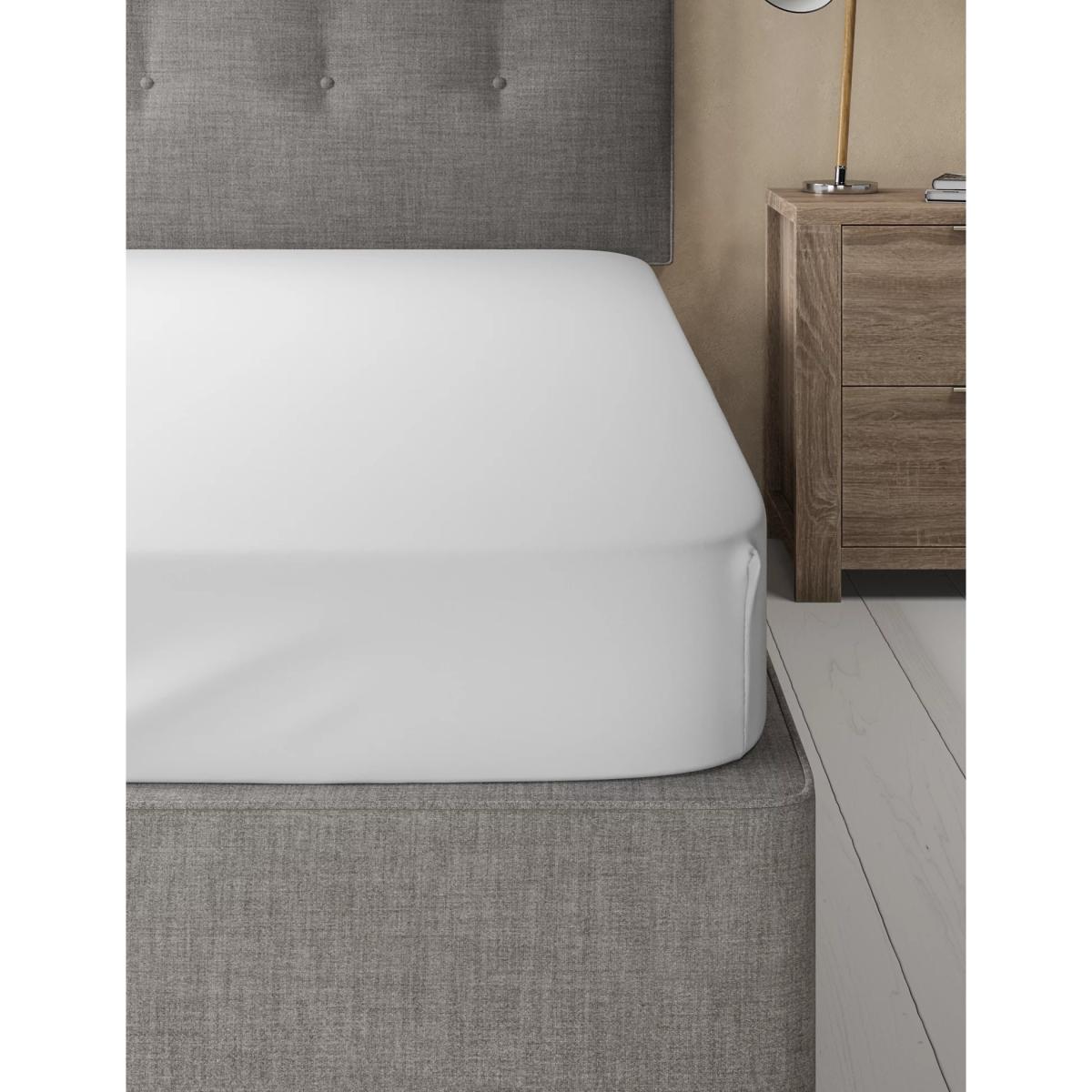 M&S Easycare Percale Fitted Sheet - 5FT - White, Cranberry,Dove,White,Aqua,Oyster,Blue Denim,Light Putty,Light Cream,Medium Pink,Light Duck Egg – image 2