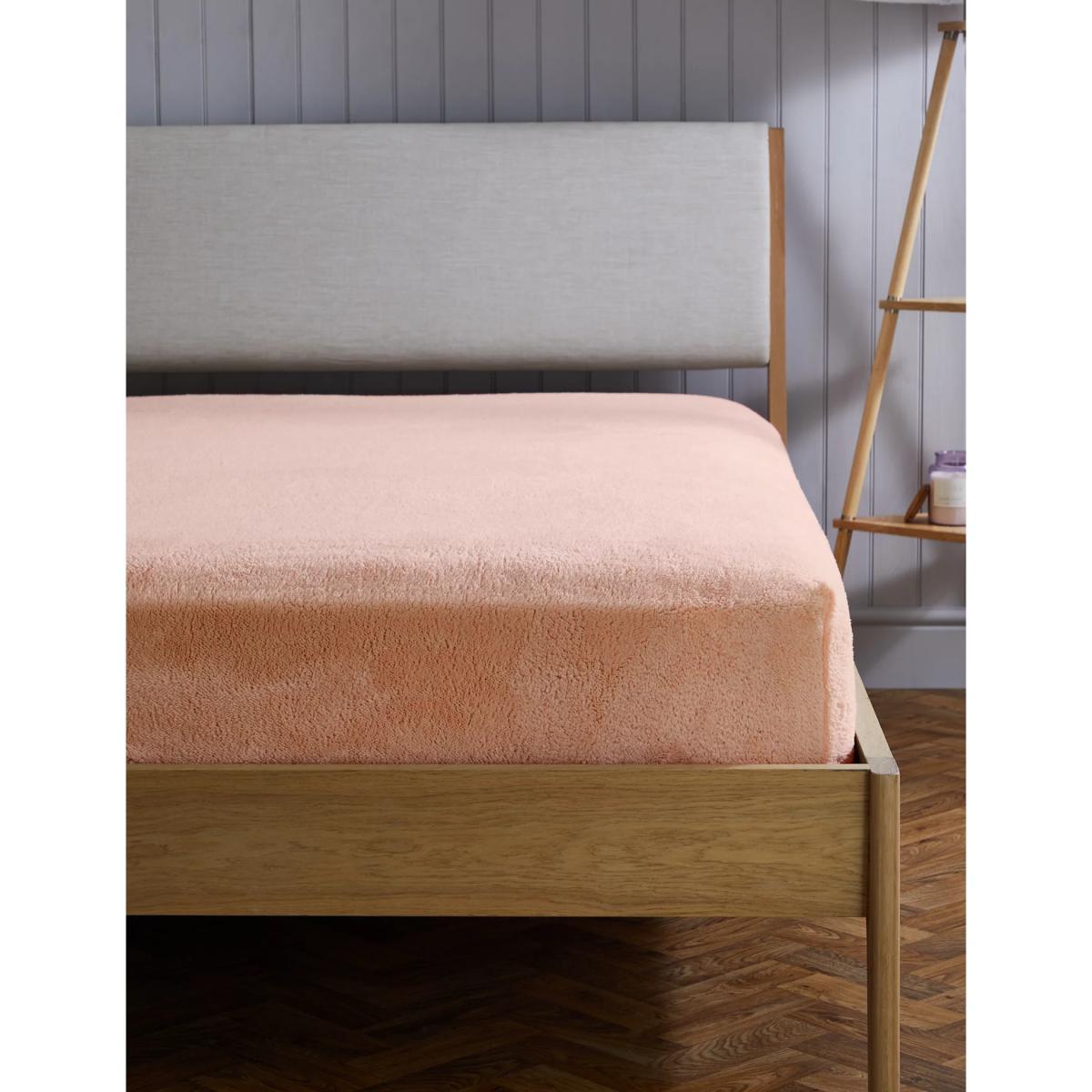 M&S Teddy Fleece Deep Fitted Sheet - DBL - Neutral, Blush,Grey,Charcoal,Neutral – image 2