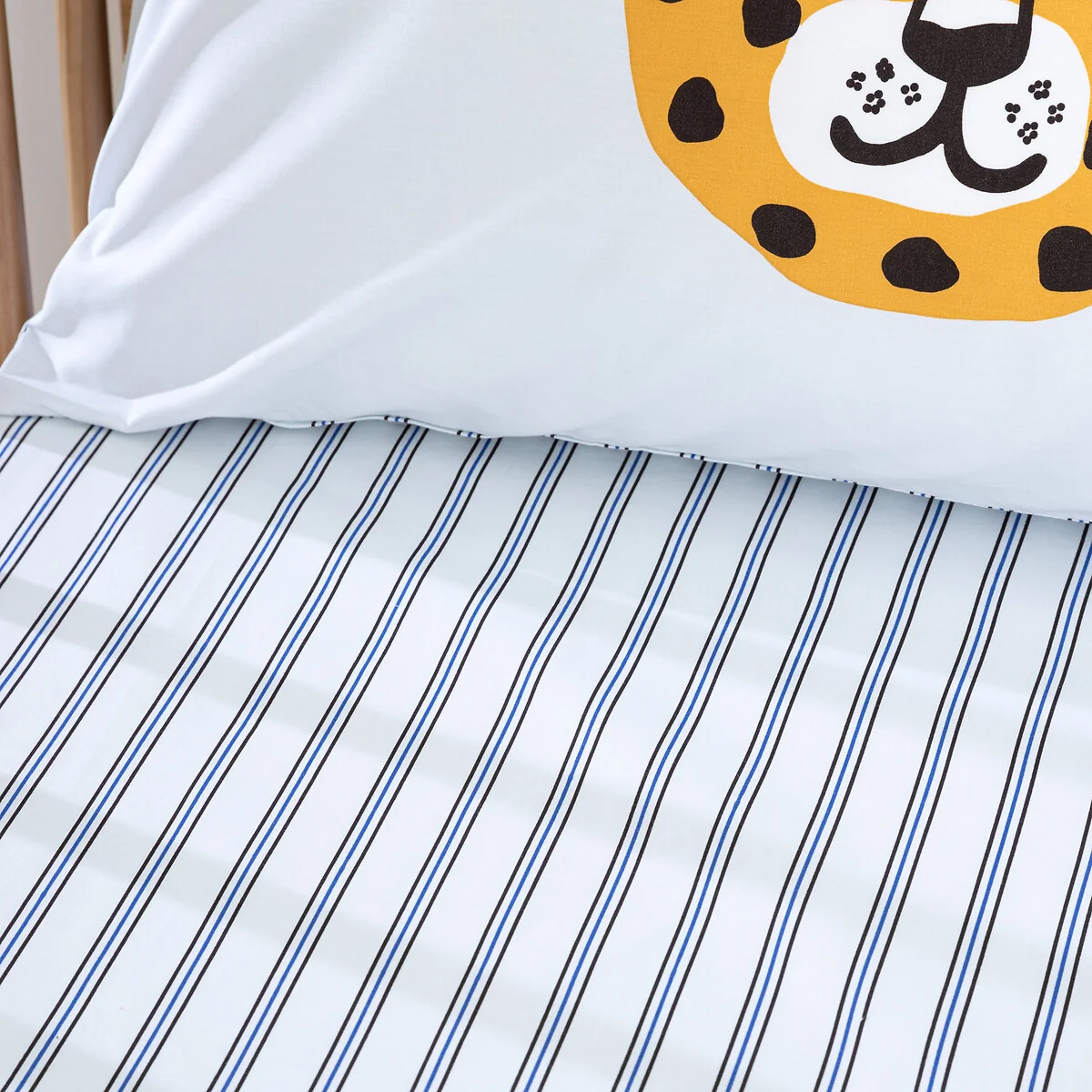 Petite Savane Animal Print Cotton Percale Baby's Fitted Sheet with 17cm Flap – image 4