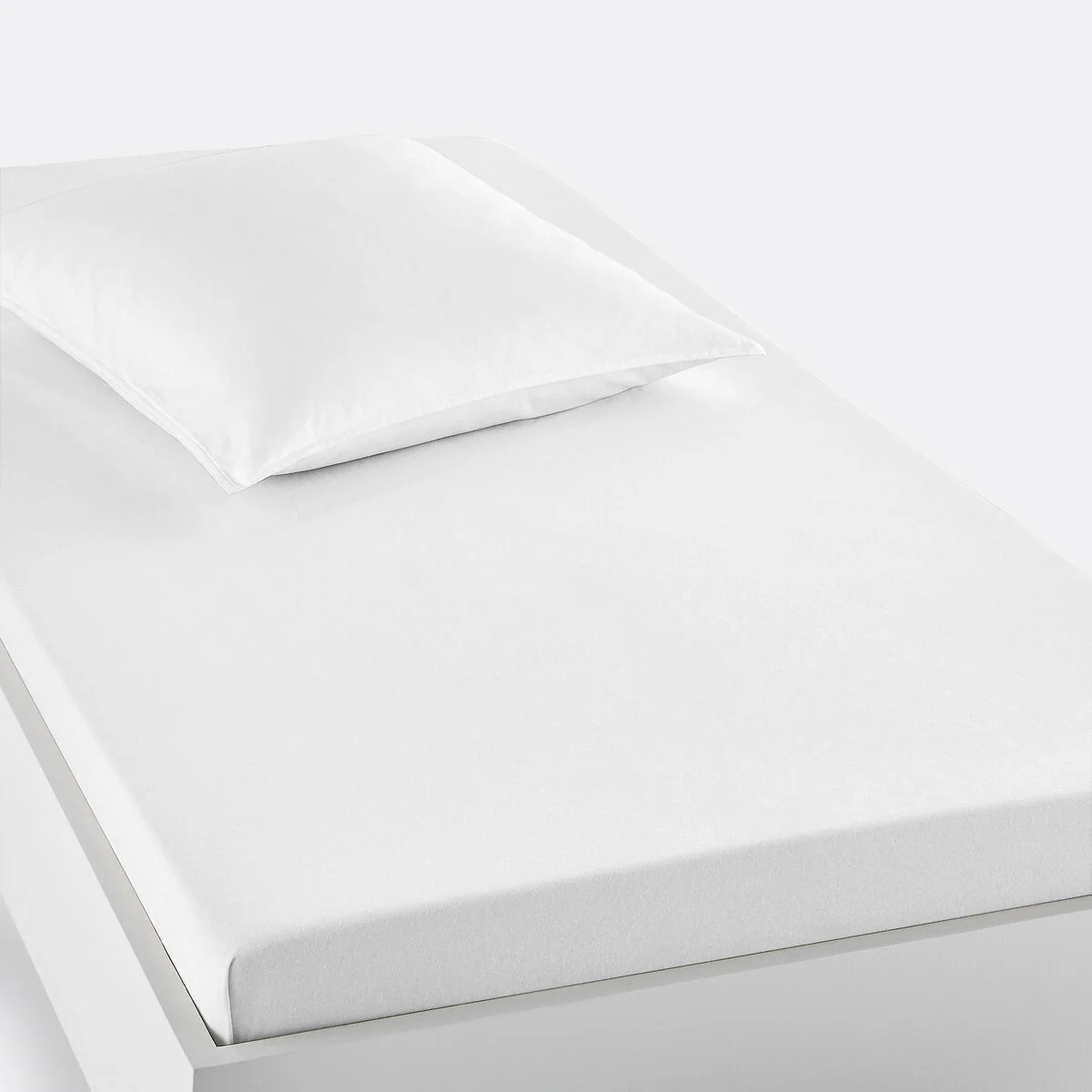 Scenario Child’s 100% Cotton Jersey Fitted Sheet – image 1