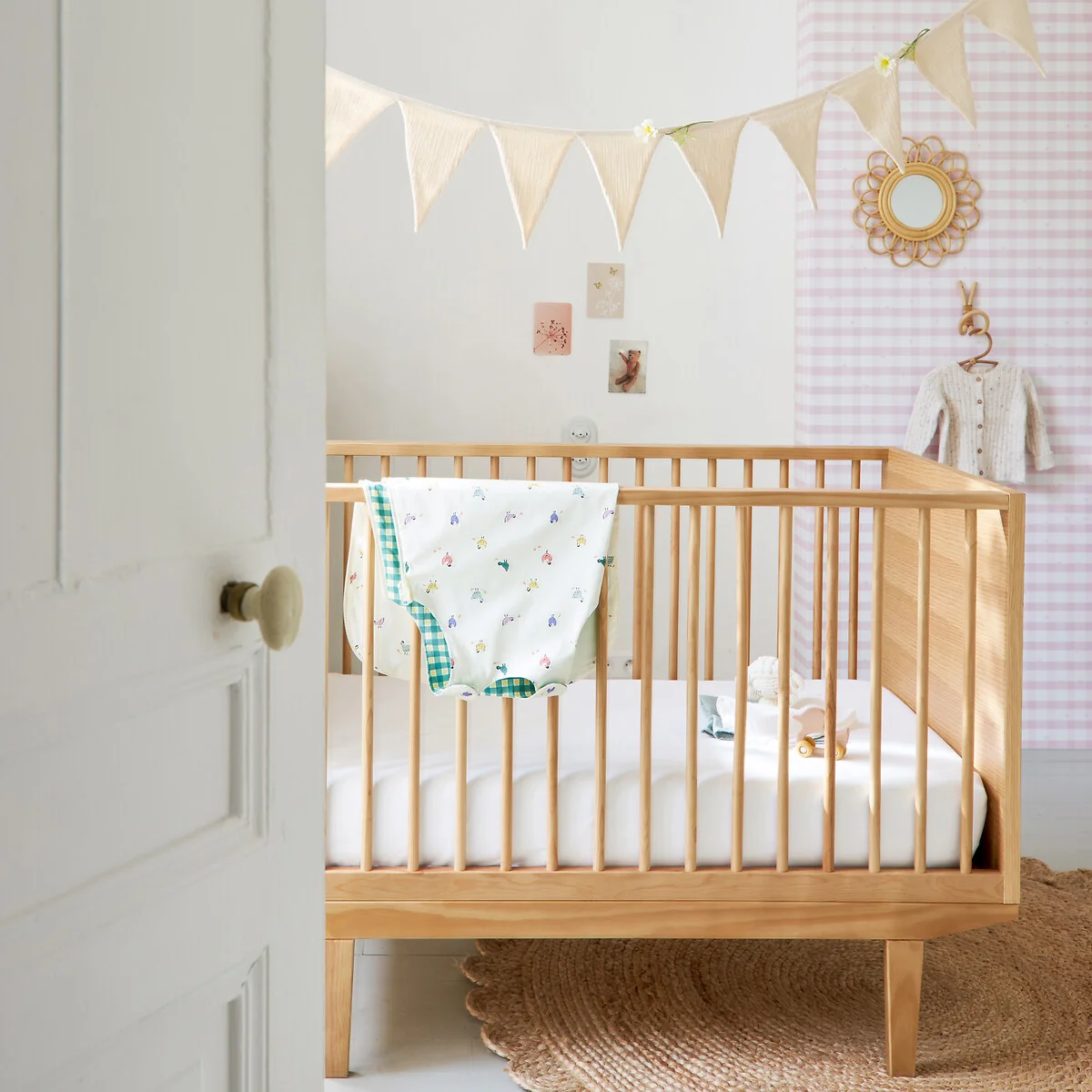 Scenario Cot Fitted Sheet in Plain Cotton – image 2